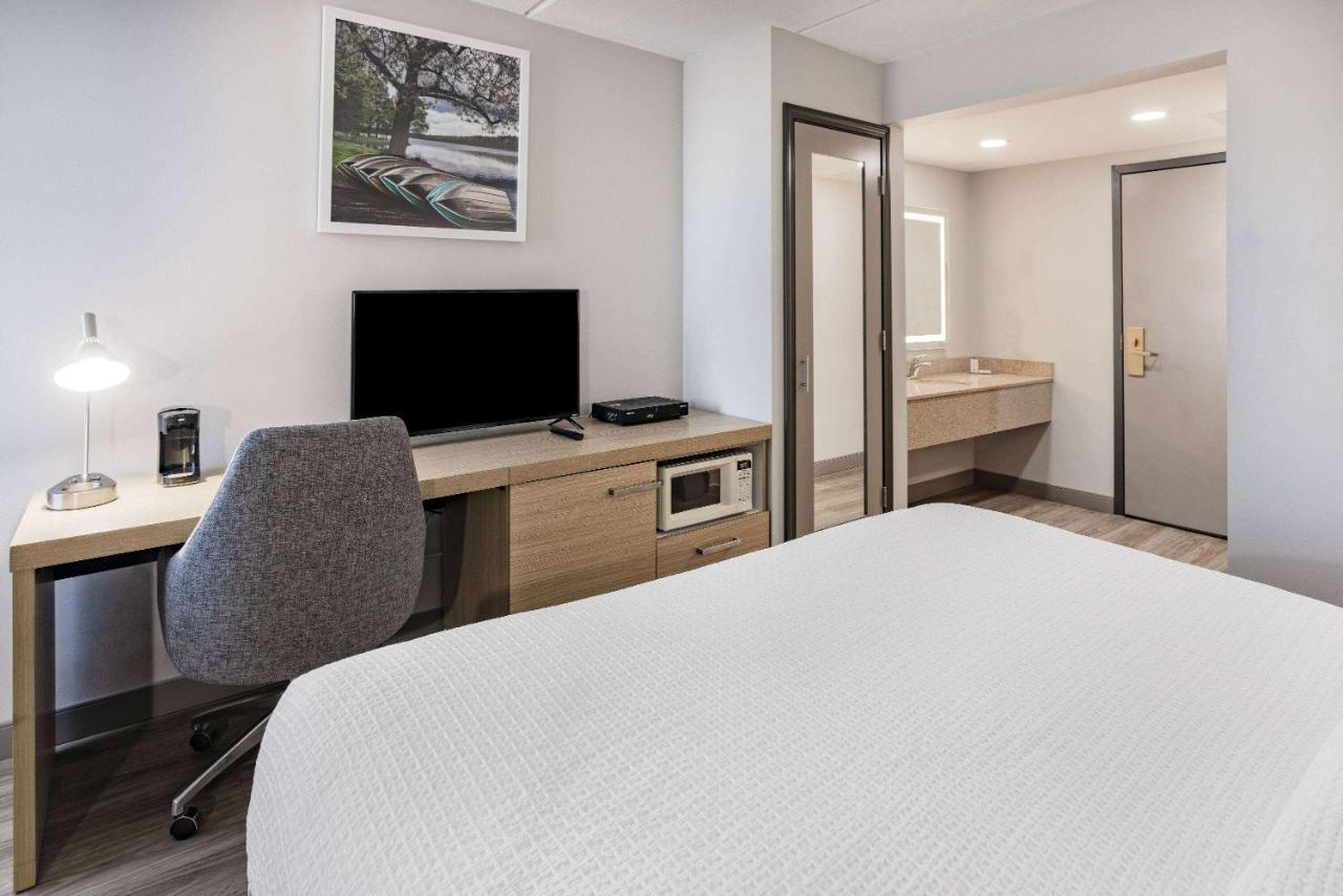 Hotel Wingate By Wyndham Fishkill Extérieur photo