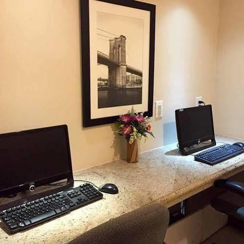 Hotel Wingate By Wyndham Fishkill Extérieur photo